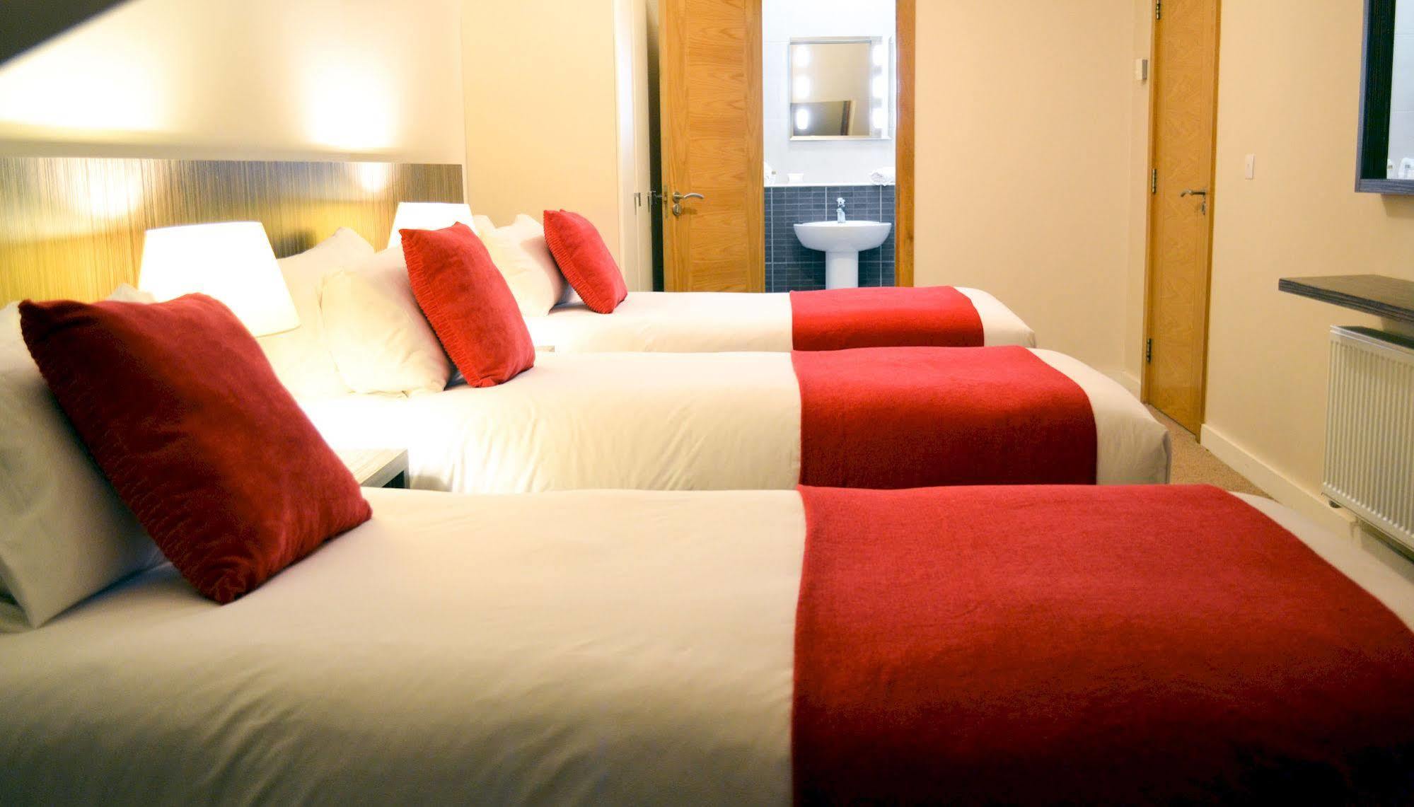 Plaza And Hotel 3*